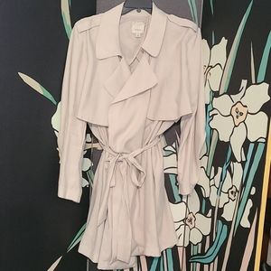 Lightweight trench